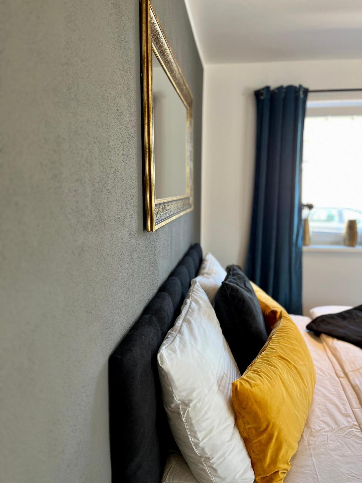 Апартаменты Uniqe I 90Qm I Terrasse Розенхайм Экстерьер фото